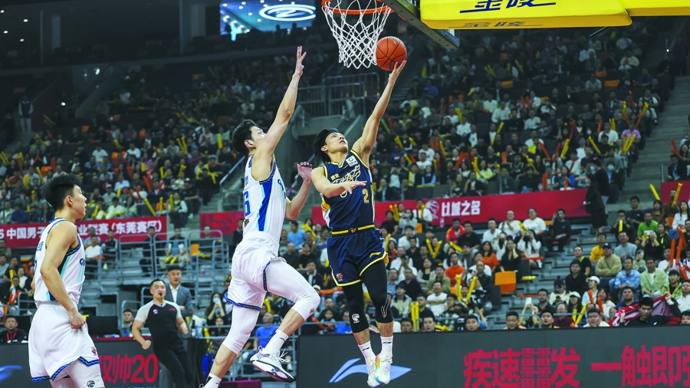 江南体育网站（官网） APP下载直播的CBA篮球比赛精彩画面